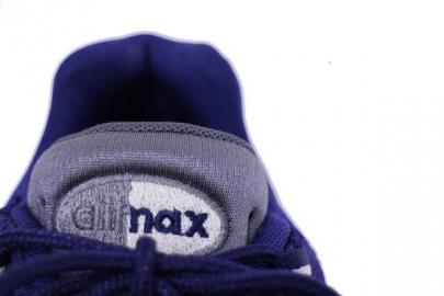「NIKEのAIR MAX 95 ESSENTIAL 」