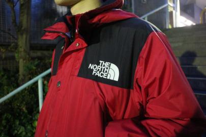 「アウトドアブランドのTHE NORTH FACE 」