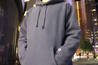 「コラボ・別注アイテムのChampion 」