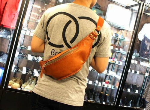 SLOWのショルダーバック