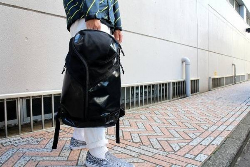 ナリフリのハテナリュック