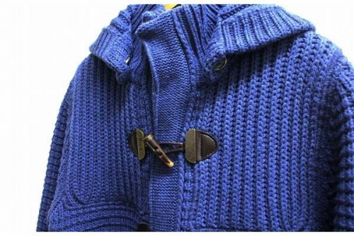 トップスのダッフルコート