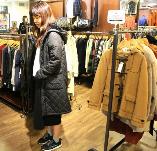 レディースのトップス