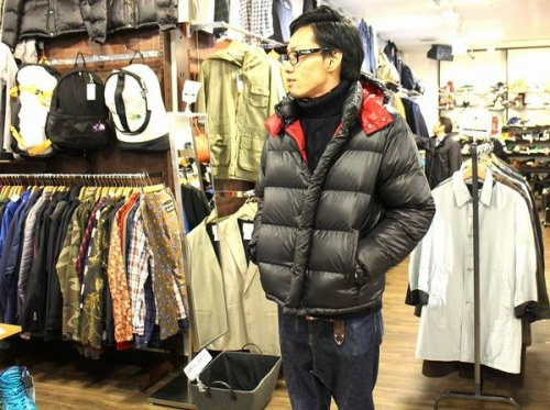 メンズのトップス