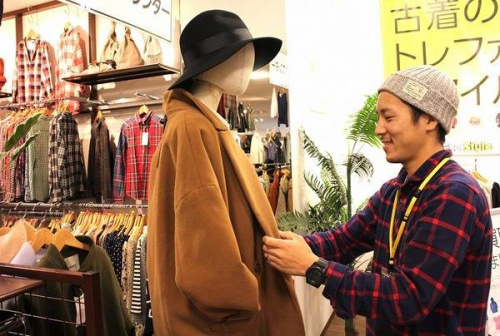 バイトのアパレル