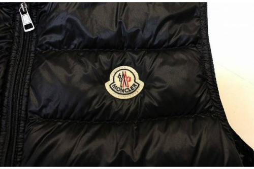 古着のMONCLER