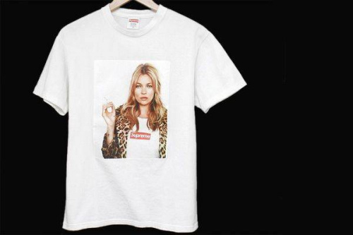 シュプリームのケイトモス