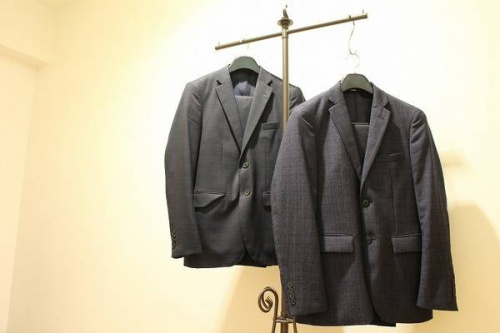 スーツのメンズ