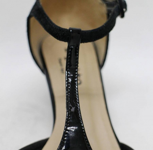 レペットのスニーカー