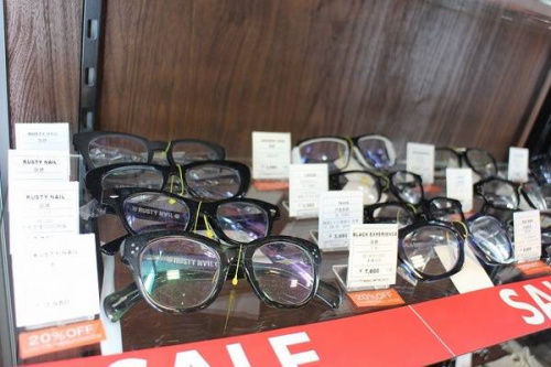 セールのサングラス