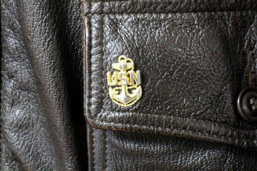 レザージャケットのトップガン