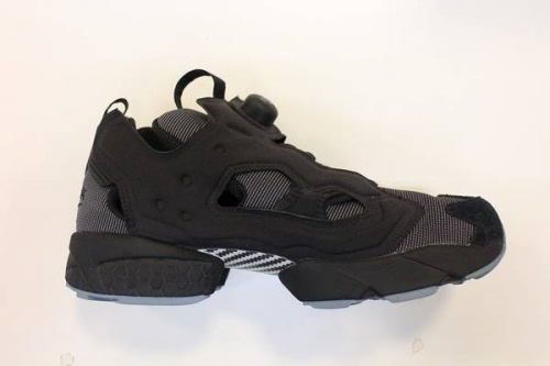 リーボックのポンプフューリー