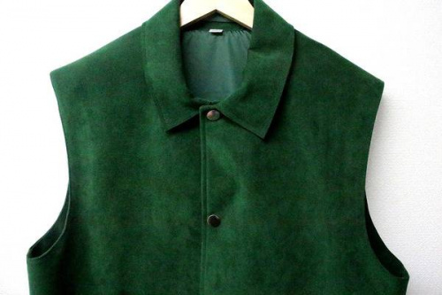 アクネのスウェード