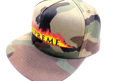 シュプリームのストリート