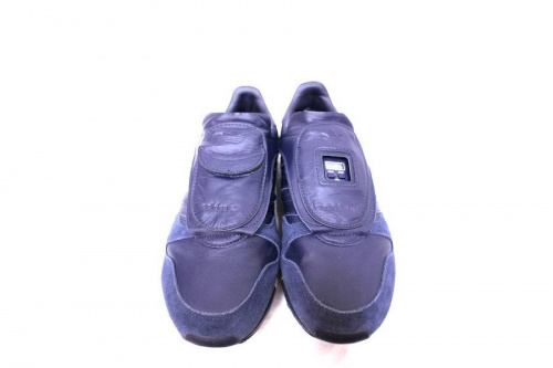 HYKEのスニーカー