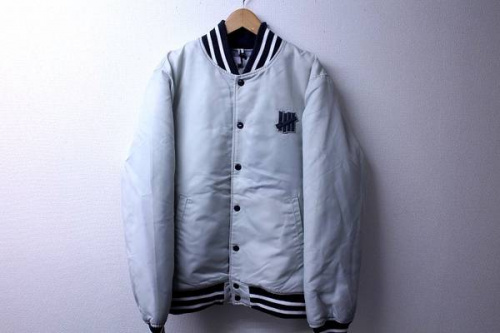 STUDIUM JACKETのストリート