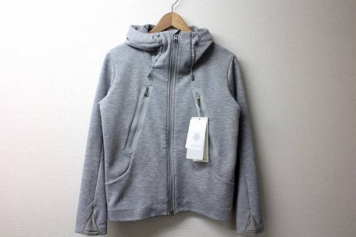 デサントのジャケット