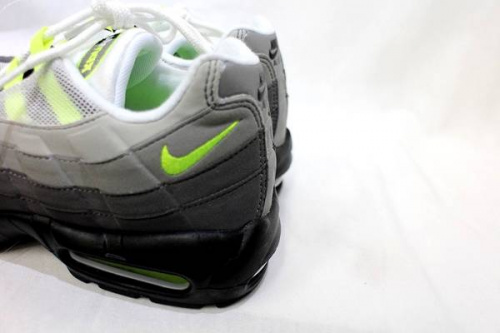 AIR MAX 95の東戸塚
