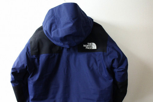 ノースフェイスのダウン