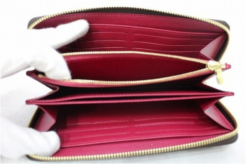 LOUIS VUITTONのルイ・ヴィトン