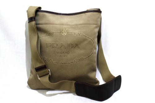 インポートブランドのPRADA