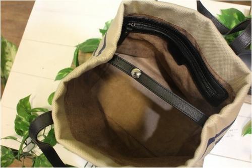 ジミーチュウのトートバッグ