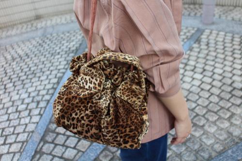 ラドローの巾着バッグ