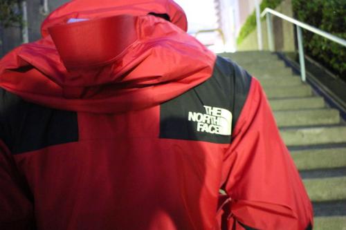 MOUNTAIN RAINTEX JACKETのNP11501