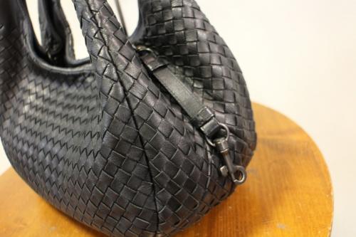 ボッテガベネタのイントレチャート