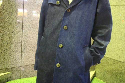 アクアスキュータムのデニムコート