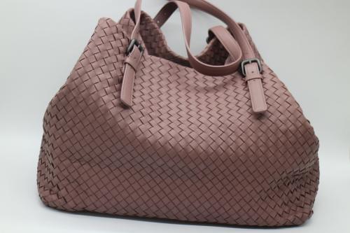 BOTTEGA VENETAのボッテガヴェネタ