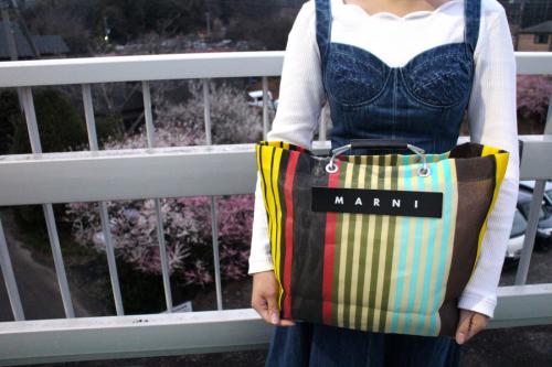 マルニのフラワーカフェショッピングバッグ