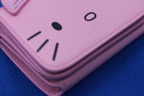 バレンシアガのハローキティ