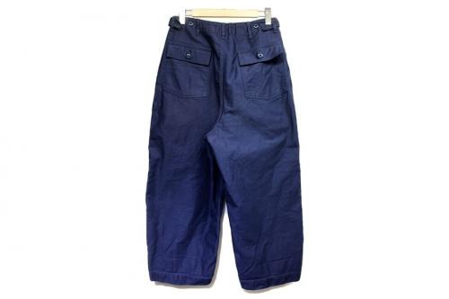 ニードルスのヒザデルパンツ