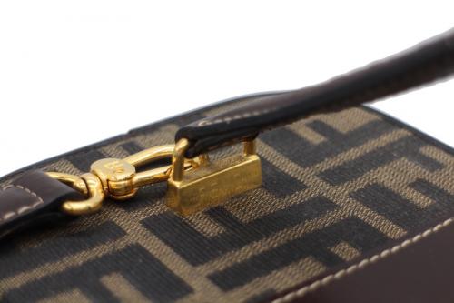 ズッカのバニティ