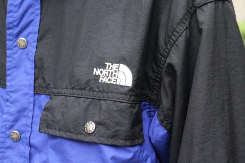 ザノースフェイスのNuptse Shirt