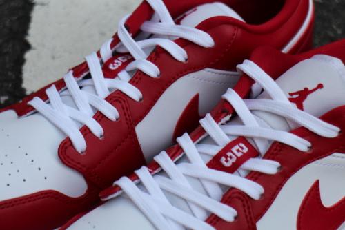 553558-611のAIR JORDAN 1 LOW