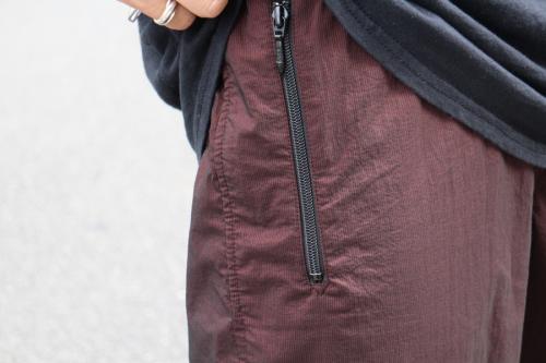 Jog Pantのトラックパンツ