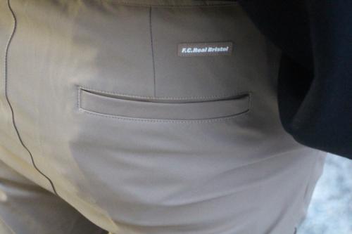 エフシーアールビーのVENTILATION PANTS