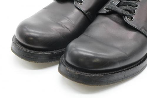 グッチのプレーントゥダービーシューズ