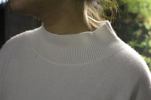 ハウスオブロータスのカシミヤ100%ニット