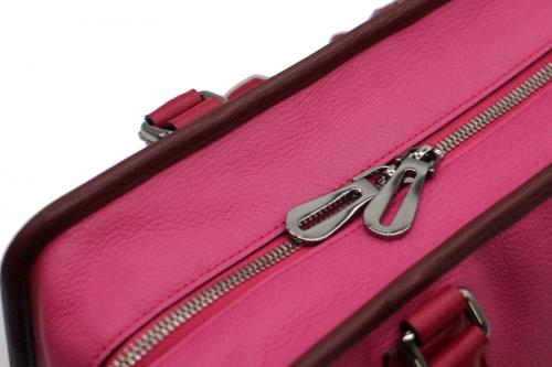 ロエベのレザーハンドバッグ