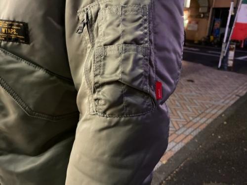 ダブルタップスのCWUジャケット