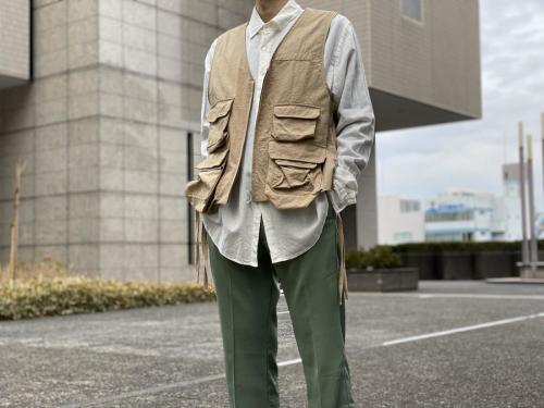 トワロニエのレースアップベスト