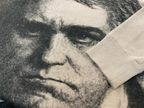 アンダーカバーのプリントクルーネックスウェット