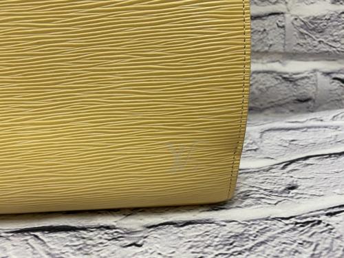 ルイヴィトンのボンヌフハンドバッグ