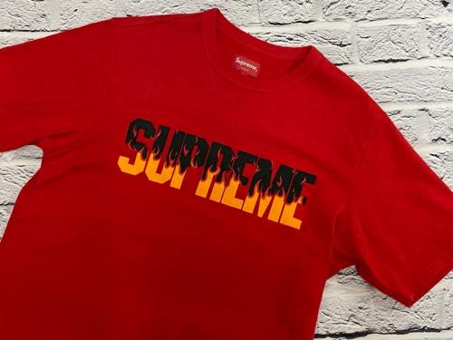 SUPREMEのシュプリーム