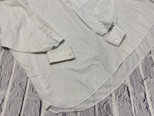 メゾン・マルジェラのノーカラーストライプシャツワンピース