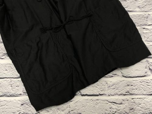 コモリのコットンサテンスタンドカラージャケット