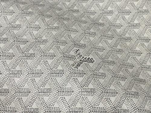 ゴヤールのサンルイPM トートバッグ